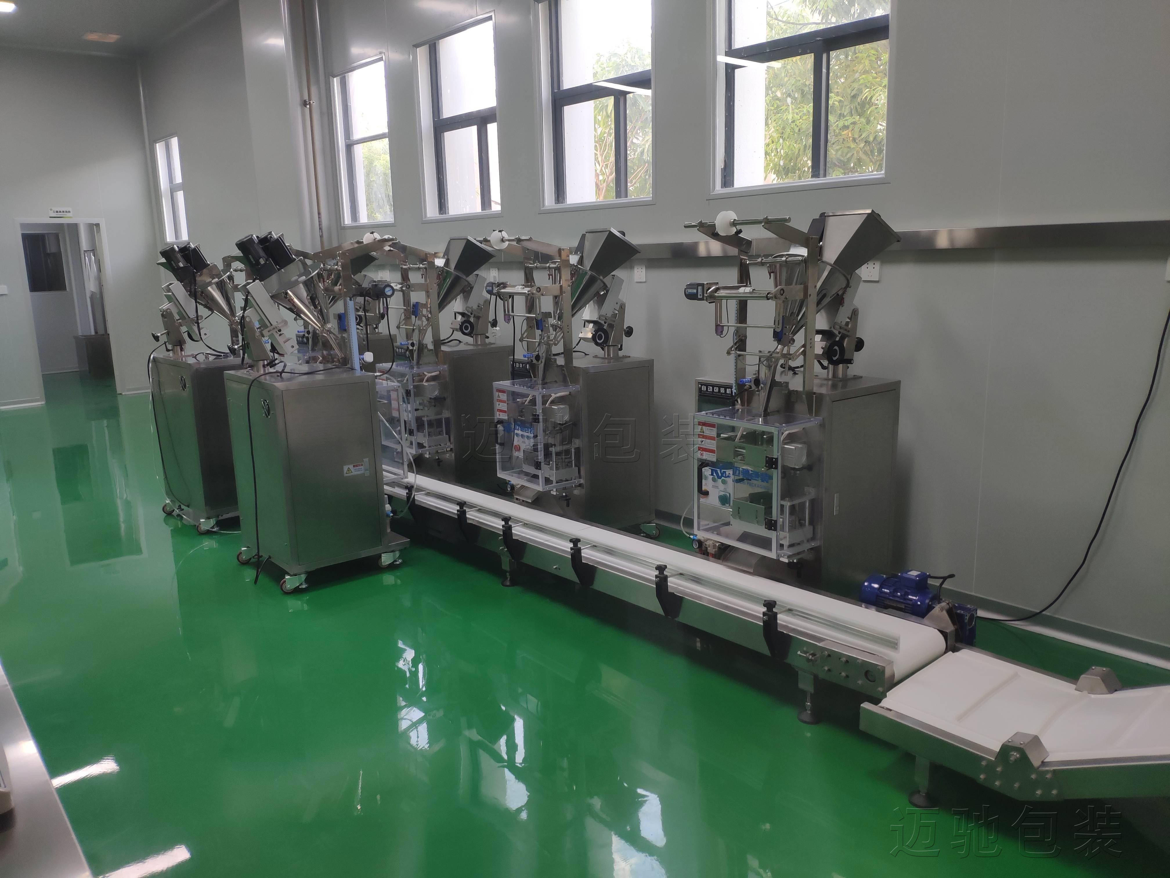 邁馳全自動立式包裝機：量杯計量與卷膜製袋一體化方案