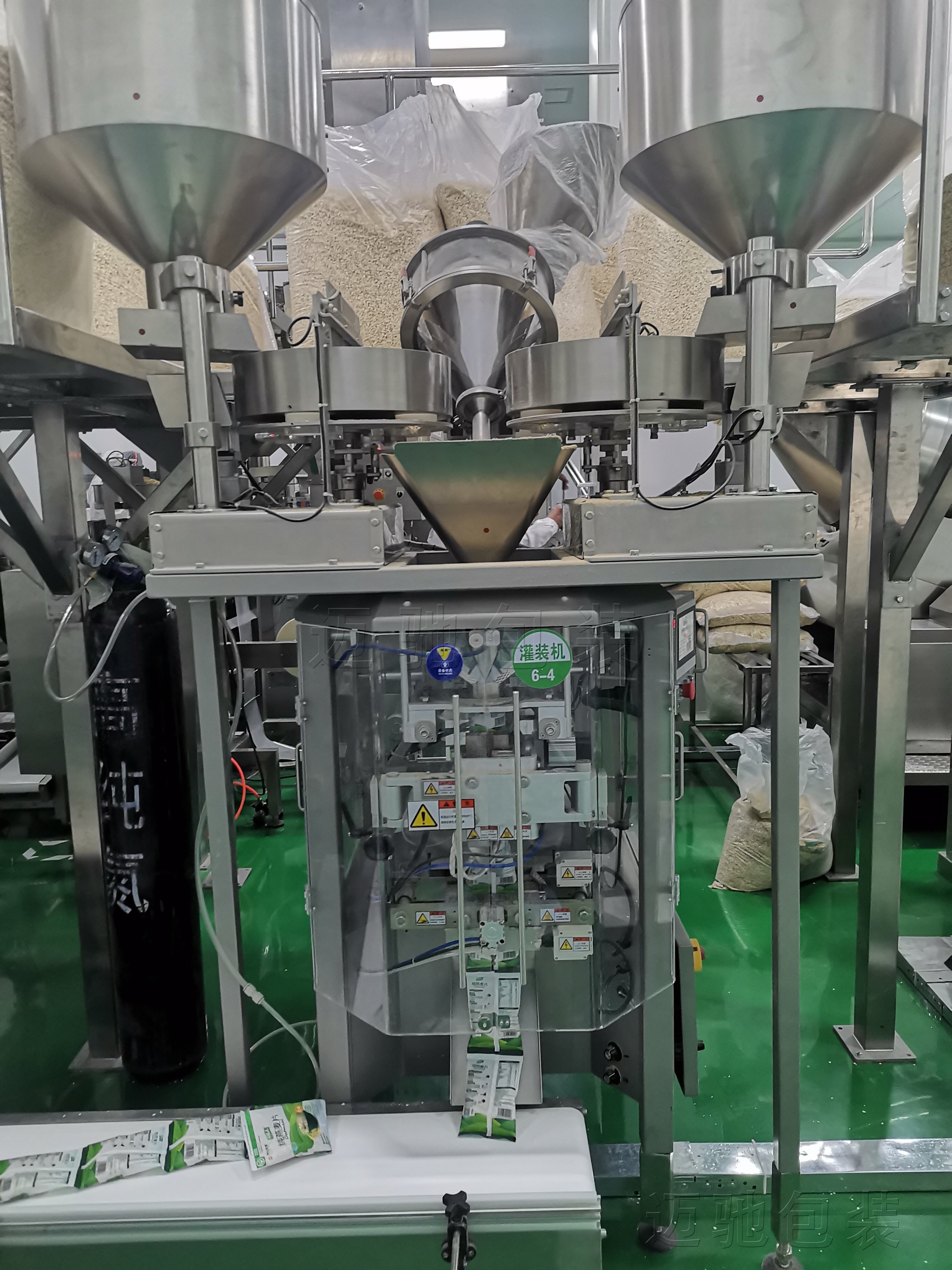 全自動味精包裝（zhuāng）機應用實踐：邁馳設備賦能（néng）調味品與添加劑包裝